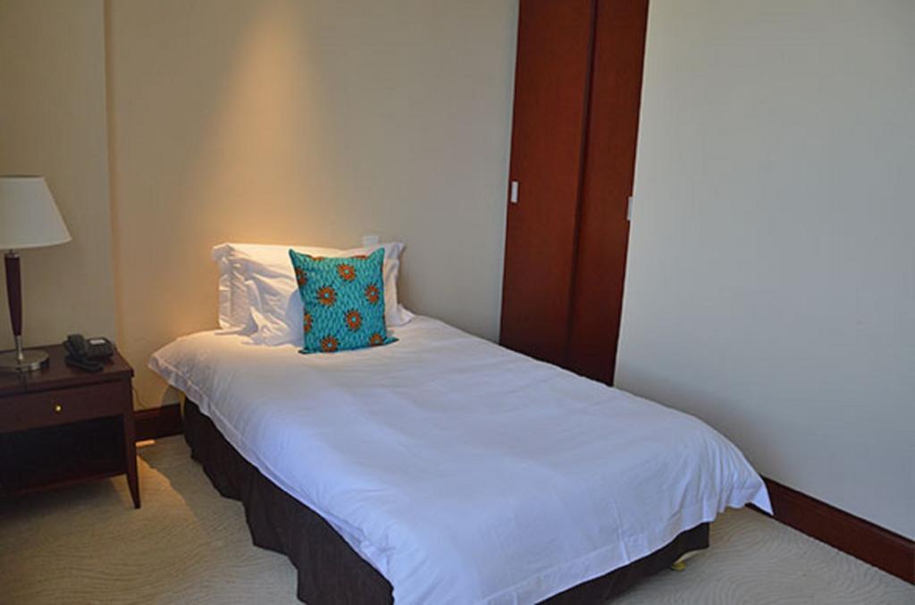 President Hotel At Umodzi Park Lilongwe Extérieur photo