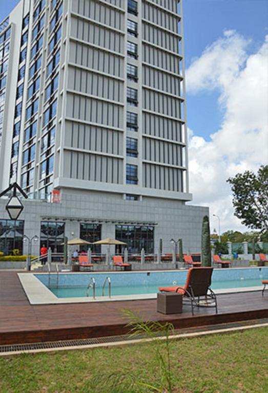 President Hotel At Umodzi Park Lilongwe Extérieur photo