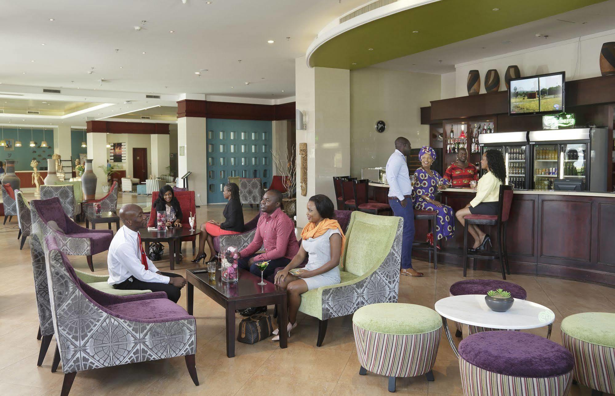 President Hotel At Umodzi Park Lilongwe Extérieur photo