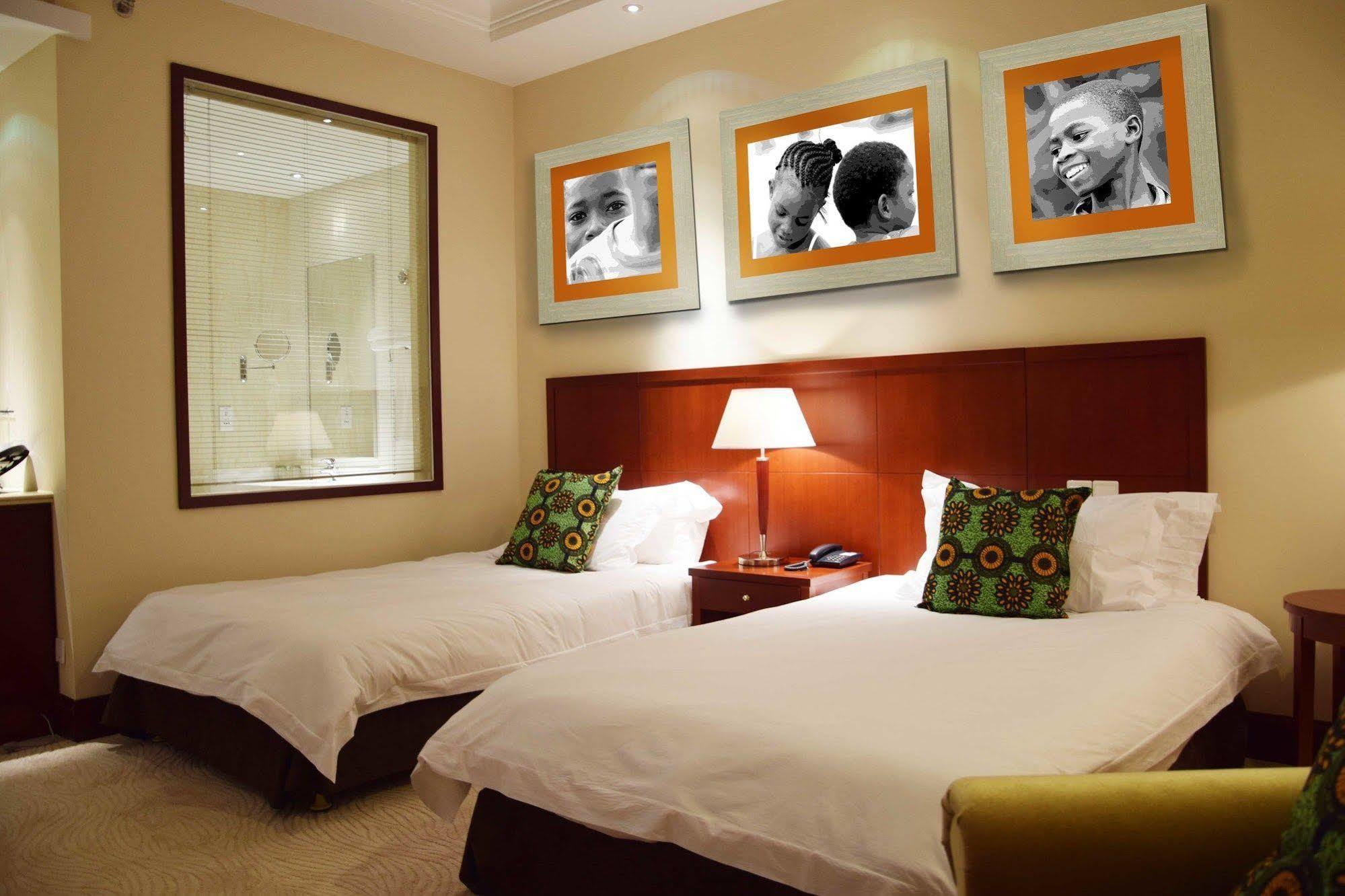 President Hotel At Umodzi Park Lilongwe Extérieur photo
