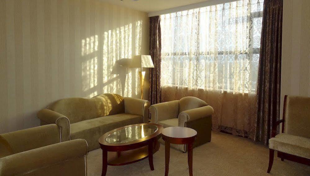 President Hotel At Umodzi Park Lilongwe Extérieur photo